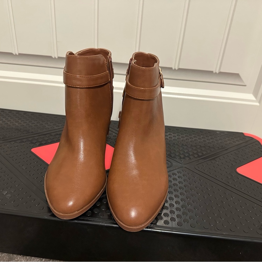Women’s booties